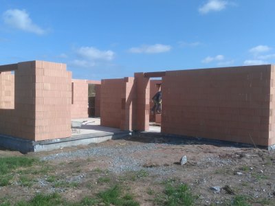 Hrubá stavba RD Líně